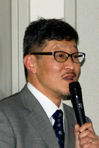 飯塚真司氏