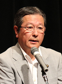 東金市長　志賀 直温氏