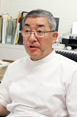 坂本医院・院長　坂本 文夫 氏